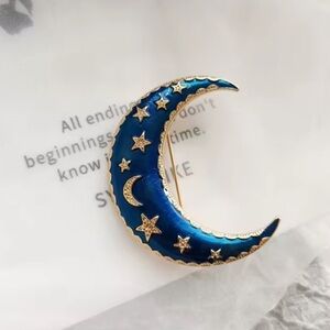 Wizard Blue MoonCrescent Gold Brooch
